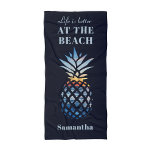 Serviette De Plage Plage tropicale Vacances Correspondance famille pe<br><div class="desc">Une plage au coucher du soleil et l'horizon en forme d'ananas montrant un océan calme. Parfait pour les vacances d'été, les fêtes de bachelorette et les célébrations ! CONSEIL - Associez ceci avec des articles correspondants comme la bouteille, et peut refroidir dans cette collection. Ajoutez votre nom ou nom d'invité...</div>