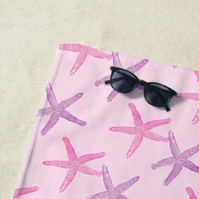 Serviette De Plage Poisson-étoile rose et pourpre (En situation)