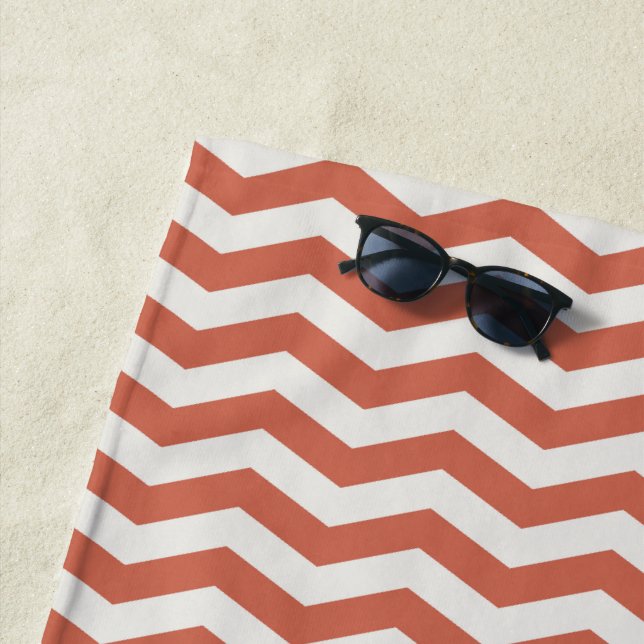 Serviette De Plage Rayure géométrique zig zag orange pastel (En situation)