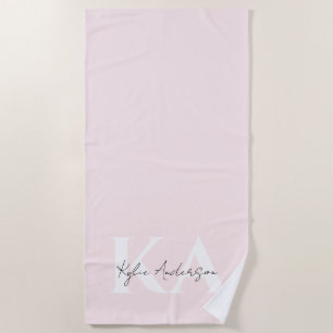 Serviette De Plage Rose Blush moderne Nom du monogramme personnalisé 