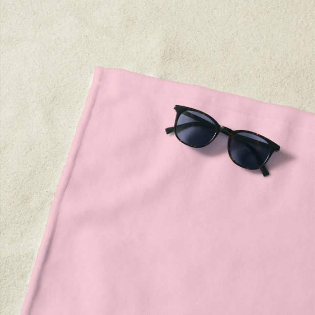 Serviette De Plage Rose Bubble-Gum Joli et Délicieux Uni (En situation)