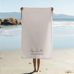 Serviette De Plage Rose clair monogramme | Minimaliste moderne Femini<br><div class="desc">Un design simple et élégant monogramme personnalisé avec une typographie manuscrite minimaliste moderne associée à une typographie en bloc en noir sur un élégant arrière - plan rose pastel. Le nom monogramme peut être facilement personnalisé pour rendre un design aussi unique que vous êtes! Le cadeau ou accessoire parfaitement personnel...</div>