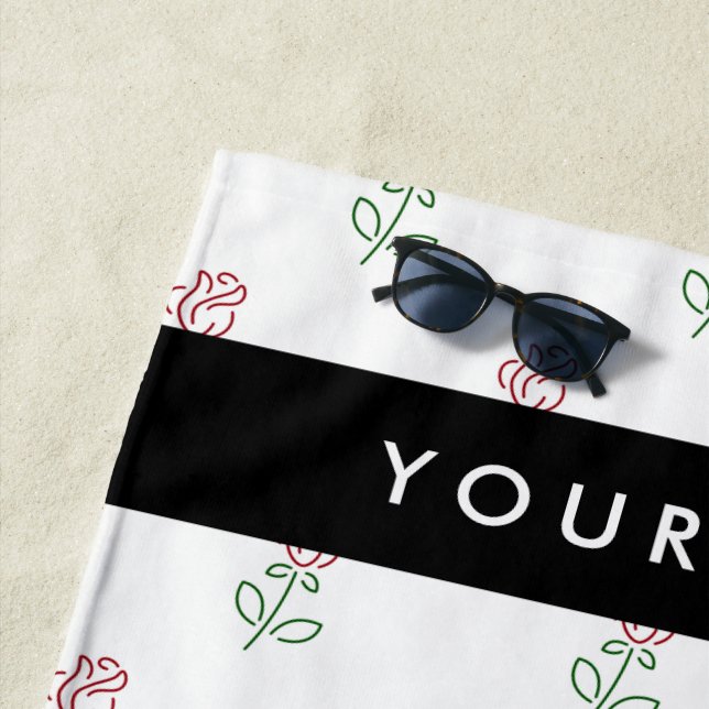 Serviette De Plage Roses Rouges, Motif De Roses, Votre Nom (En situation)