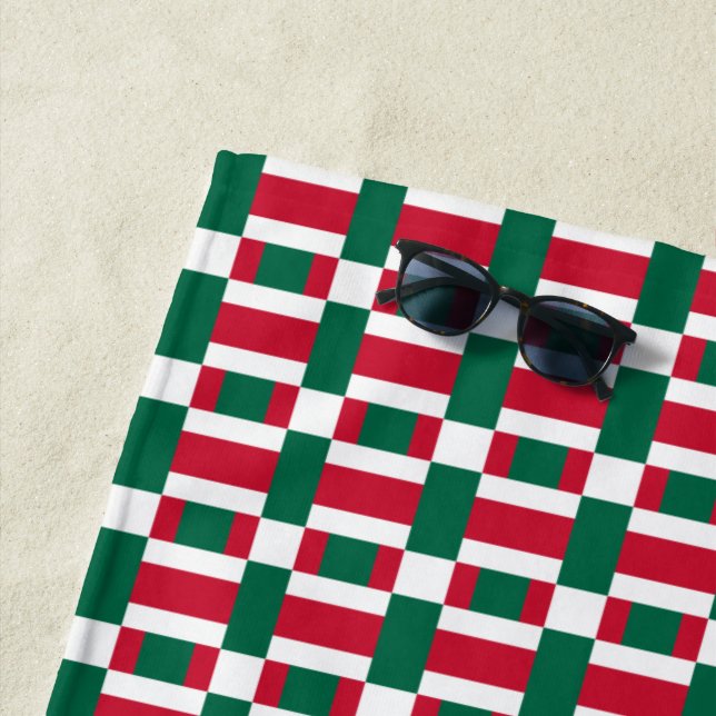 Serviette De Plage Rouge Blanc Et Vert Bloc De Couleur Impression (En situation)