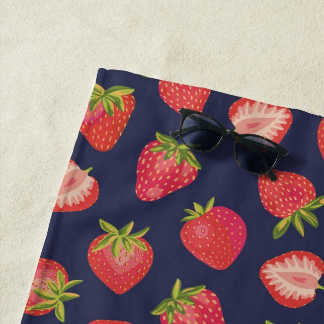 Serviette De Plage Rouge Fruit fraise d'été Fruit bleu foncé serviett (En situation)