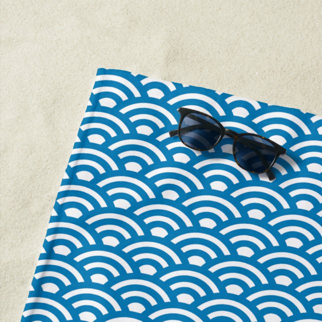 Serviette De Plage Seigaiha, Waves, Japanese, Blue and White (En situation)
