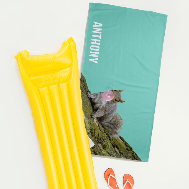 Serviette De Plage Un écureuil souffle une bulle photo d'un animal (Créateur téléchargé)