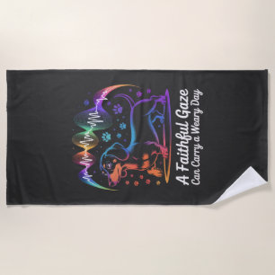 Serviette De Plage Un regard fidèle de teckel peut porter une journée