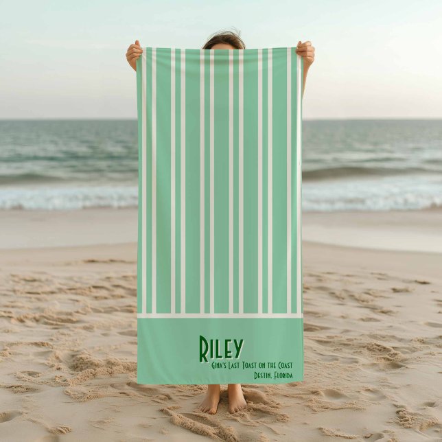 Serviette De Plage Ville Chic Feuille verte rayée Bridesmaitres (Leaf Green City Chic Stripe Beach Towel)