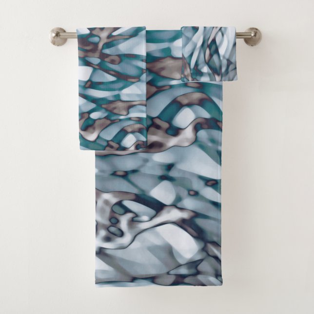 Serviette de plage Wavy Blue Gold Abstrait Art Bea (En situation)
