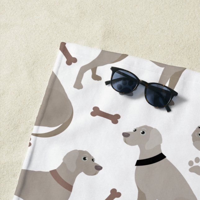 Serviette De Plage Weimaraner Bones and Paws Beach Towel (En situation)