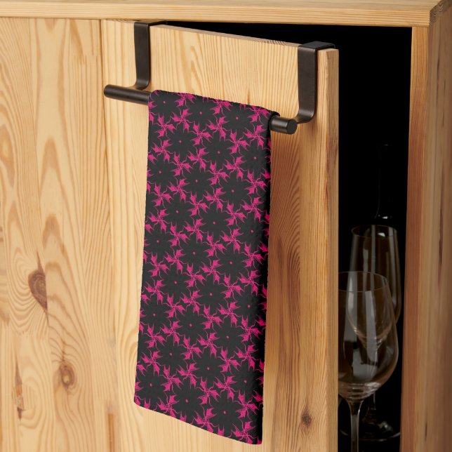 Serviette de thé à grappe rose et noire (Pliage en tiers)