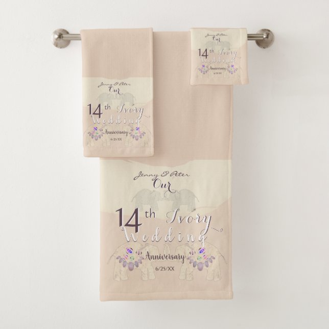 Serviette du 14ème anniversaire d'ivoire (En situation)