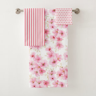 Serviette en fleurs cerise