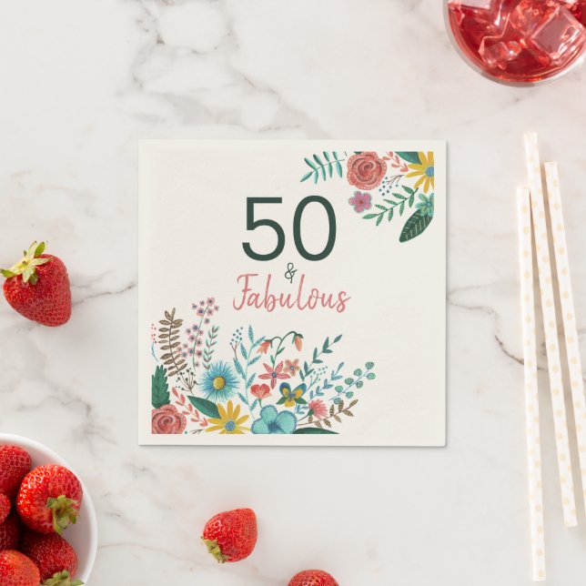 Serviette En Papier 50 ans et fabuleux vert élégant floral aquarelle  (En situation)