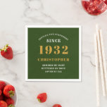 Serviette En Papier 90th Birthday 1932 Green Gold Ajouter Nom Pour Lui<br><div class="desc">Une serviette en papier classique personnalisée pour cette fête d'anniversaire pour une personne spéciale née en 1932 et ayant 90 ans. Ajoutez le nom à ce design vintage de style rétro vert, blanc et or pour un cadeau personnalisé de 90ème anniversaire. Modifiez facilement le nom et l'année avec le modèle...</div>