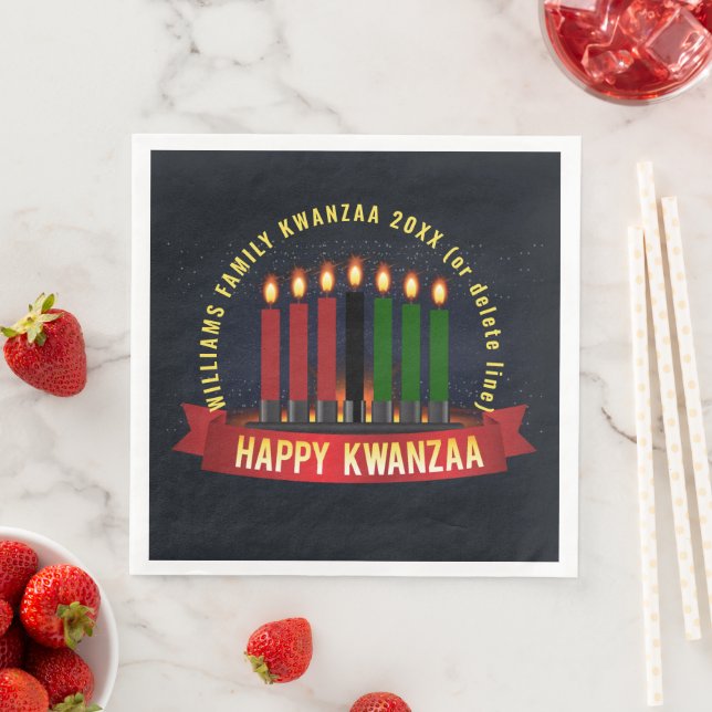 Serviette En Papier Ajouter un nom Année Kwanzaa Bougies (En situation)