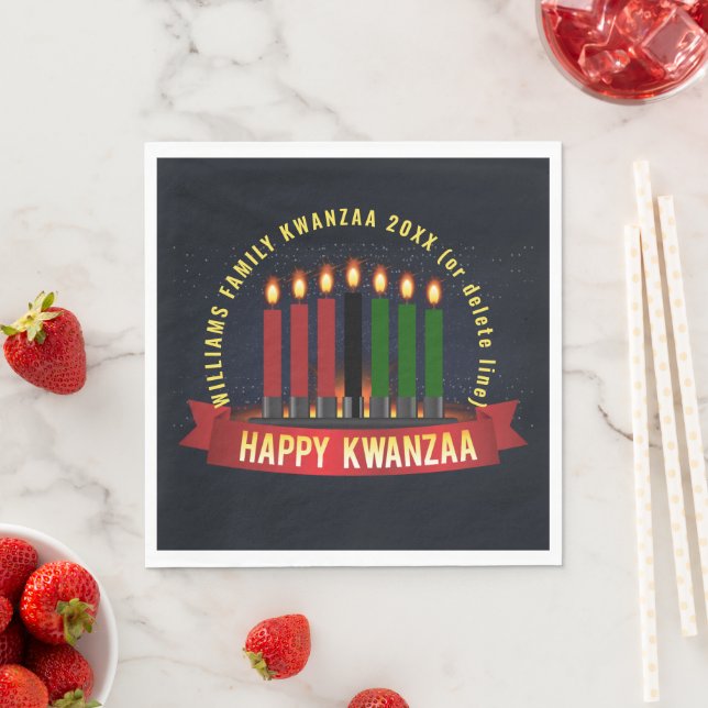 Serviette En Papier Ajouter un nom Année Kwanzaa Chandelles Déjeuner (En situation)