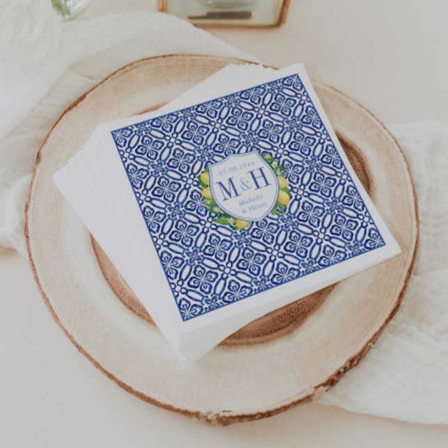 Serviette En Papier Amalfi Lemons Carrelage bleu Mariage (Lemons monogram couples crest with Italian blue tile print)