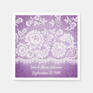 Serviette En Papier Anniversaire De Dentelle Blanche Sur Violet