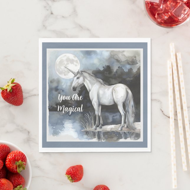 Serviette En Papier Anniversaire Licorne Pleine Lune (En situation)