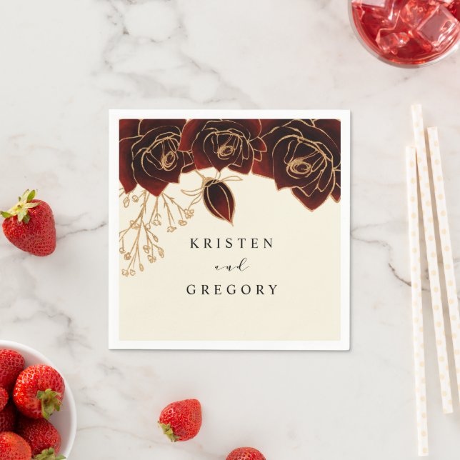 Serviette En Papier Aquarelle Roses Bourgogne Mariage or Napkins (En situation)