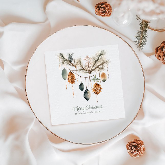 Serviette En Papier Aquarelle tendance Boho ornements de Noël (Trendy Watercolor Boho Christmas Ornaments Napkins on a white Christmas table.)