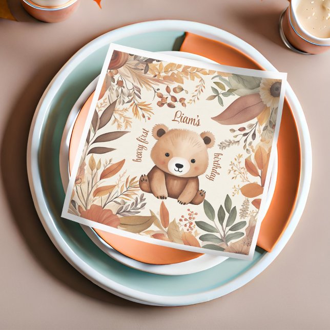 Serviette En Papier Aquarelle Woodland Premier anniversaire Bébé Ours  (Fall first birthday party napkins with a cute baby bear in an Autumn boho watercolor style)