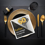 Serviette En Papier Ballons élégants Noir | Gold 50th Birthday Party<br><div class="desc">Les ballons noirs en retour vers les ballons à chiffres d'or donnent une touche dramatique à ce design de fête du 50e anniversaire. Conception composite par Holiday Hearts Designs (droits réservés). D'autres numéros d'âge sont disponibles dans notre boutique.</div>