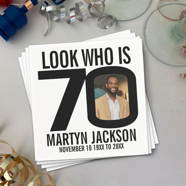 Serviette En Papier Black and white 70e anniversaire photo look qui es (Créateur téléchargé)