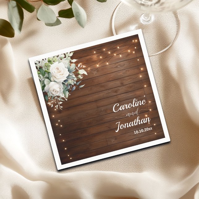 Serviette En Papier Bois Rustique Éclairage à cordes Blanches Mariage  (Créateur téléchargé)