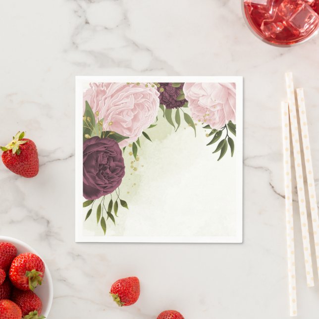 Serviette En Papier cabernet rose fleurs verdure mariage (En situation)