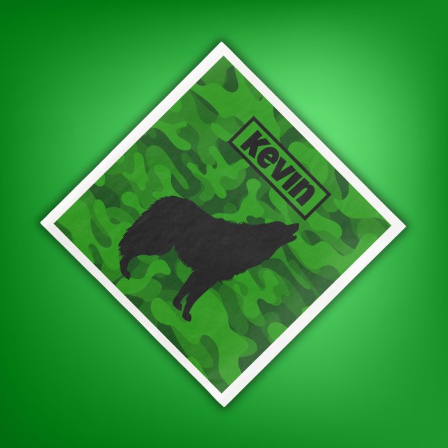 Serviette En Papier Camo vert moderne noir Wolf Silhouette Monogramme  (Créateur téléchargé)