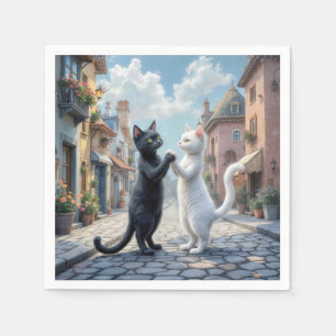 Serviette En Papier Chats noirs et blancs dansant sur cobblestone