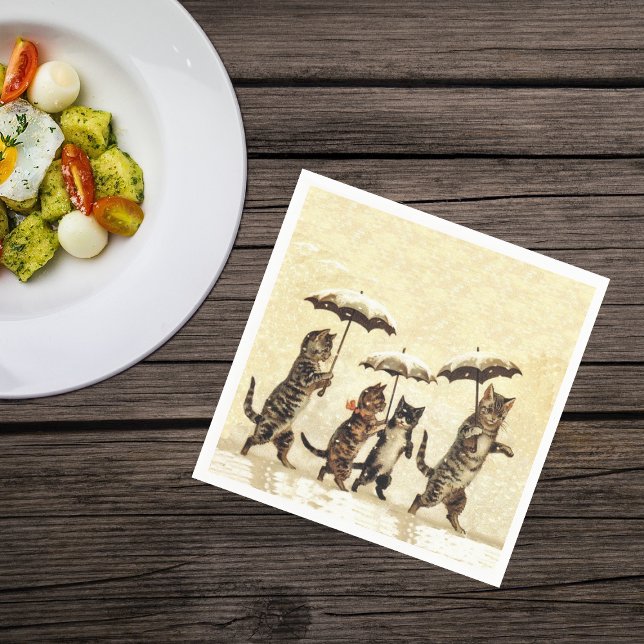 Serviette En Papier Chats vintages Parapluies Dansant Neige (Group cats kittens walking upright with umbrellas in the snow on yellow napkins.)