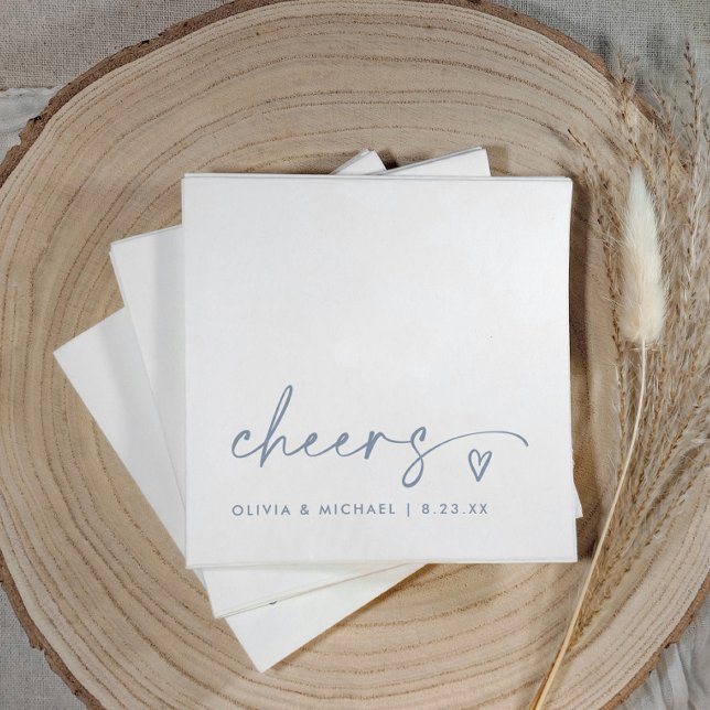 Serviette En Papier Cheers Handwriting & Heart Dusty Blue Wedding (Dusty blue “cheers” wedding napkins with handwritten script, heart accent, and simple modern style.)