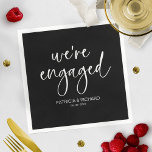 Serviette En Papier Chic Calligraphy Nous sommes engagés Engagement Pa<br><div class="desc">Une serviette élégante de soirée de fiançailles de calligraphie. Facile à personnaliser avec vos détails. PERSONNALISATION : Si vous avez besoin de personnalisation de la conception,  veuillez me contacter par conversation ; si vous avez besoin d'informations sur votre commande,  les options d'expédition,  etc,  veuillez contacter directement Zazzle support.</div>