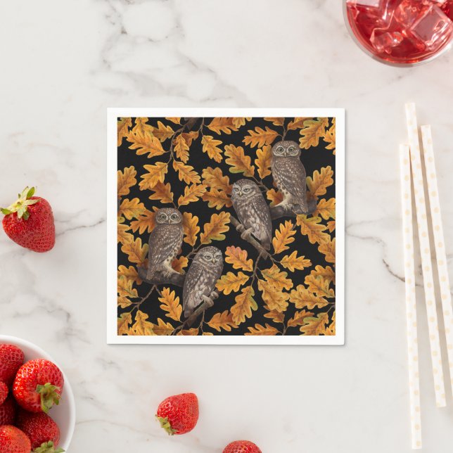 Serviette En Papier Chouettes d'automne sur noir (En situation)