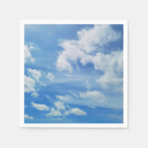 Serviette En Papier Ciel Bleu Avec Nuages Blancs Moelleux Photo de Pay
