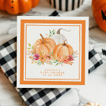 Serviette En Papier Citrouille d'automne Baby shower floral<br><div class="desc">Célébrez votre baby shower avec ces serviettes charmantes avec un design citrouille et floral d'automne magnifique. Parfaits pour une fête d'automne, ces serviettes ajoutent une touche d'élégance rustique à votre événement. L'aquarelle illustrant les citrouilles et les fleurs crée une atmosphère chaleureuse et accueillante. Personnalisez avec le nom du bébé et...</div>