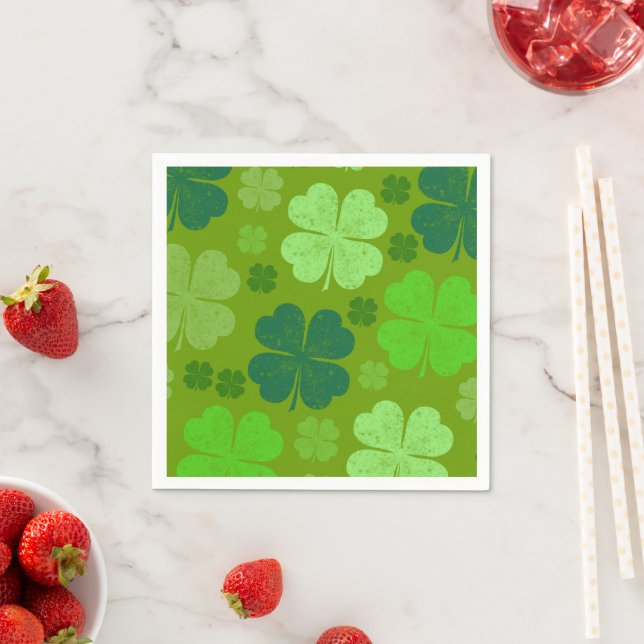 Serviette En Papier Clovers verts, Lucky Clovers, Saint Patrick's Day (En situation)