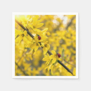 Serviette En Papier Coccinelles sur branche de Forsythia jaune