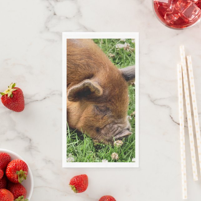 SERVIETTE EN PAPIER COCHON MIGNON  (En situation)