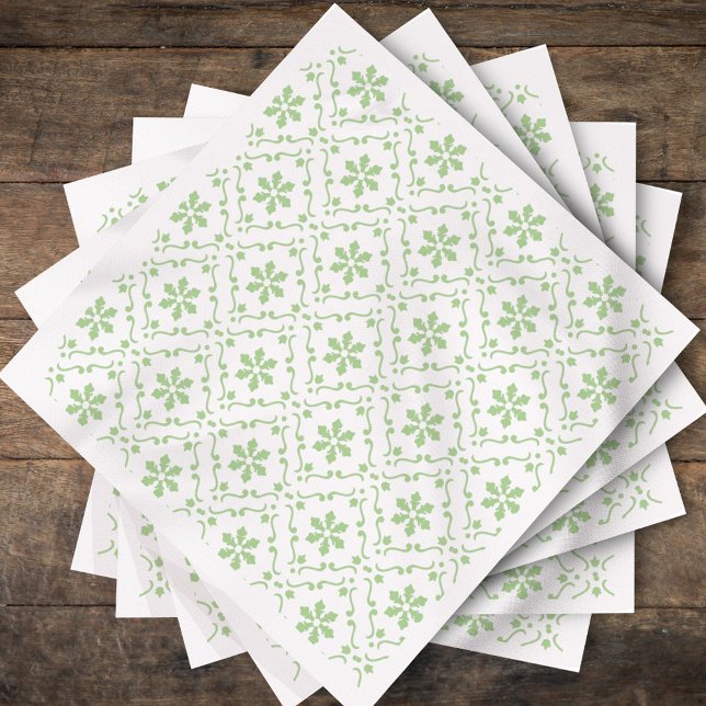 Serviette En Papier Cocktail de fête de Noël au motif de flocon de nei (Elegant sage green holiday napkin with repeating snowflake design.)