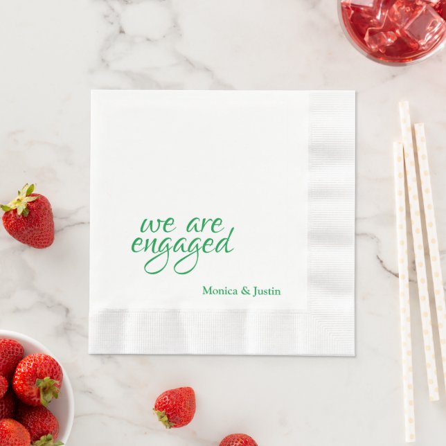 Serviette En Papier Cocktail de fiançailles (En situation)