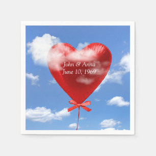 Serviette En Papier coeur de ballon rouge dans les nuages pour l'anniv