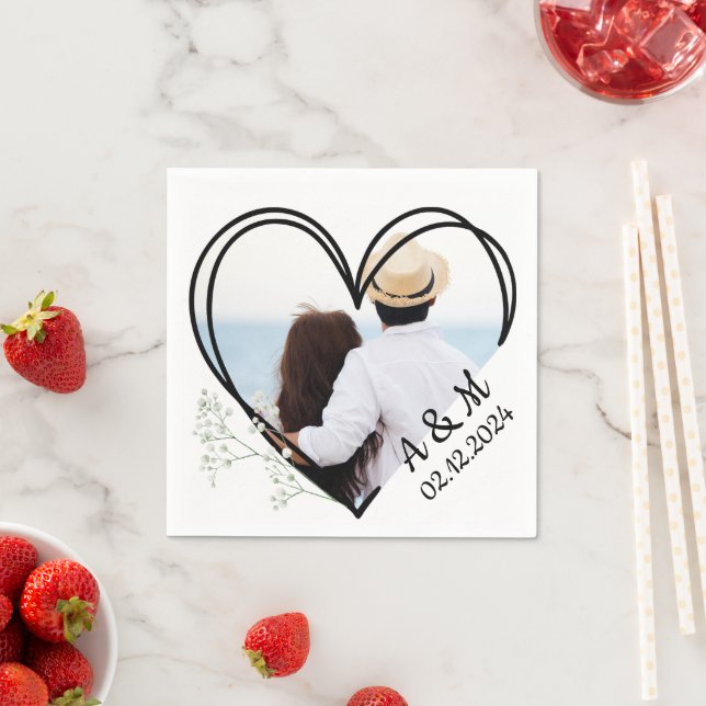 Serviette En Papier Coeur et souffle du bébé Fleurs blanches personnal (En situation)