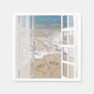 Serviette En Papier Coeurs de mariage de plage dans une fenêtre ouvert