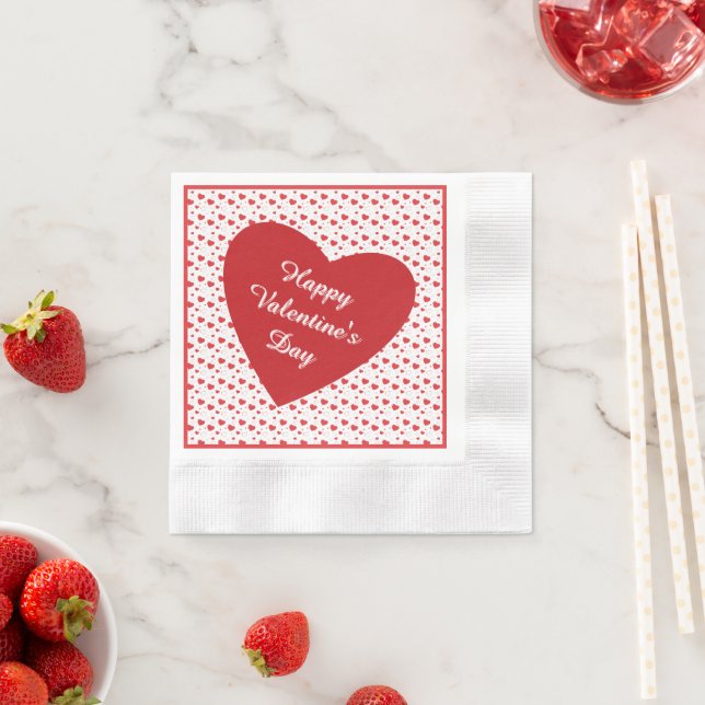 Serviette En Papier Coeurs de passion rouge brillant, motif romantique (En situation)