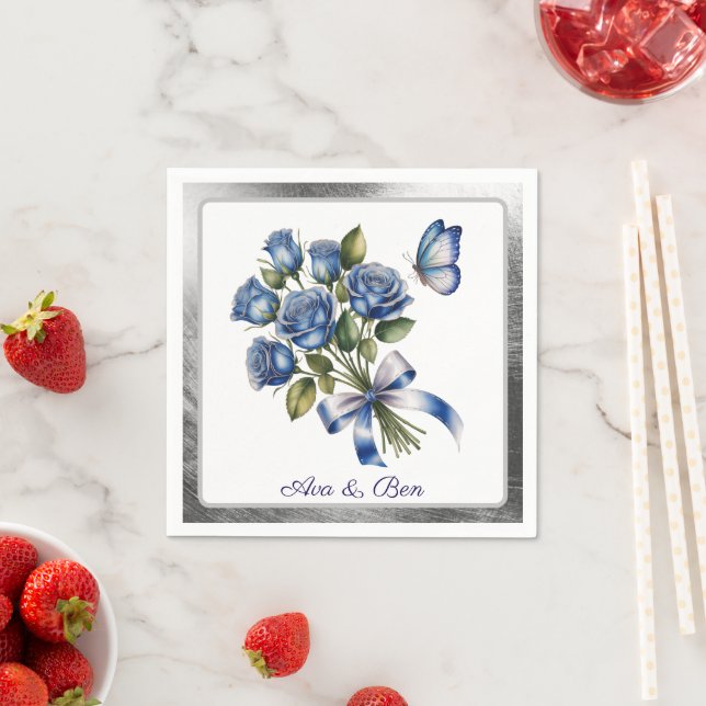 Serviette En Papier Elegant Blue Roses and Butterfly Silver Wedding (En situation)